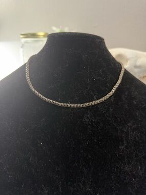 Silver Box Chain Necklace - Classic Silver Women's Necklace